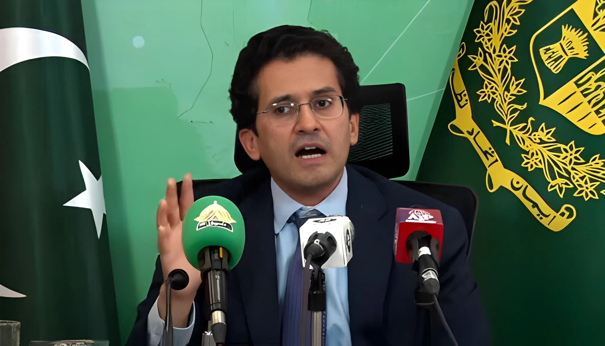 عالمی-تیل-قیمتوں-پر-حکومت-کی-نظر،-وزیر-پیٹرولیم-کا-اہم-بیان