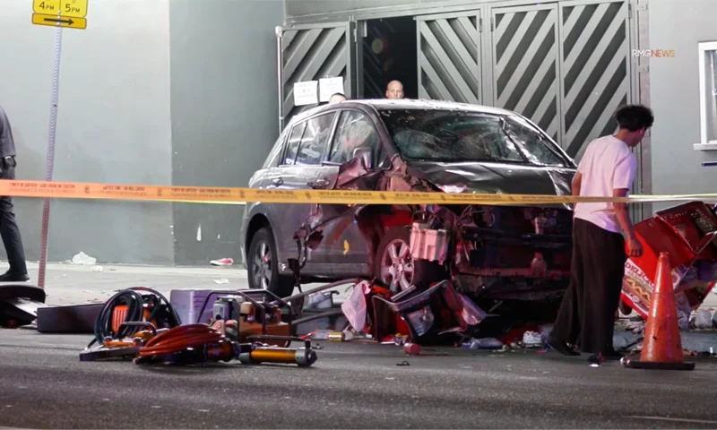 لاس اینجلس میں خوفناک حادثہ، تیز رفتار گاڑی گروسری اسٹور میں جا گھسی