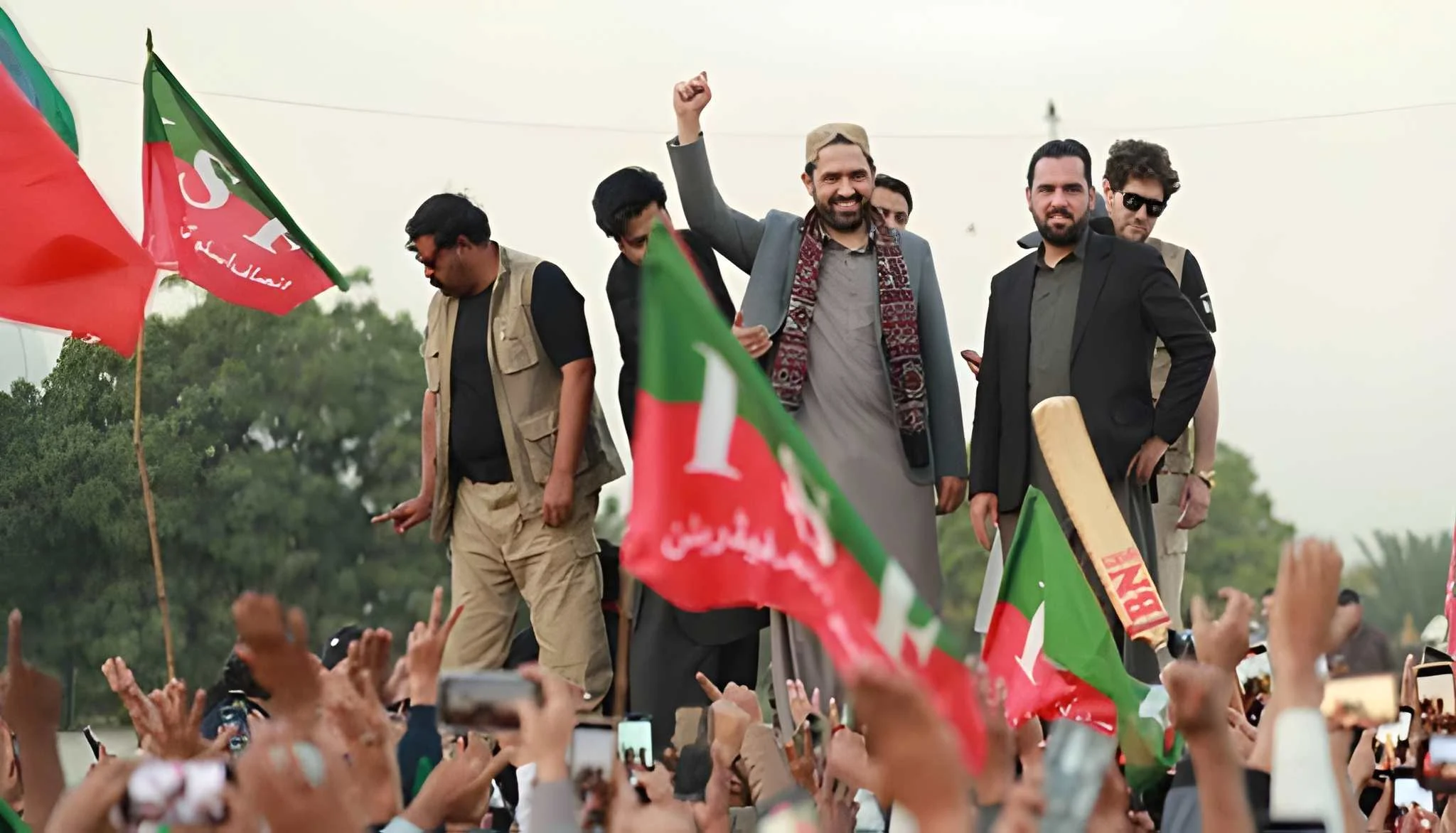 کراچی میں پی ٹی آئی کا جلسہ منسوخ، شاہراہ قائدین پر اجازت نہ مل سکی