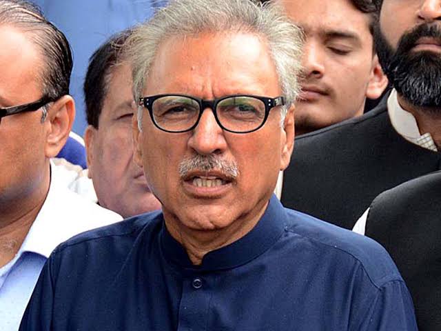 بھارت-کی-ٹویٹر-انتطامیہ-سے-کشمیریوں-پر-مظالم-کیخلاف-آواز-اٹھانے-پر-صدر-پاکستان-کا-اکاؤنٹ-بند-کرنے-کا-مطالبہ