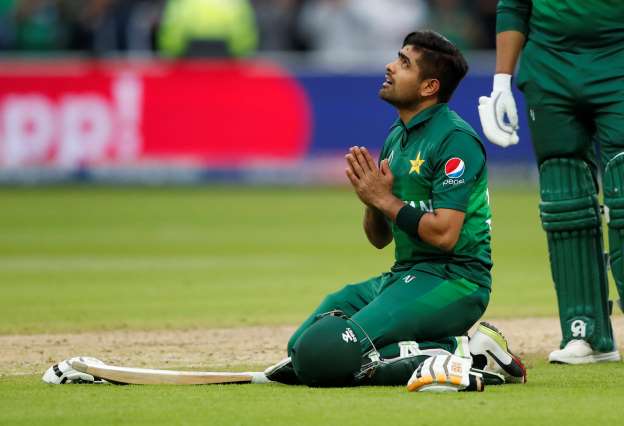 پاک-سری-لنکا-میچ-میں-بابر-اعظم-چھا-گئے،-ویرات-کوہلی-کا-ریکارڈ-توڑ-دیا