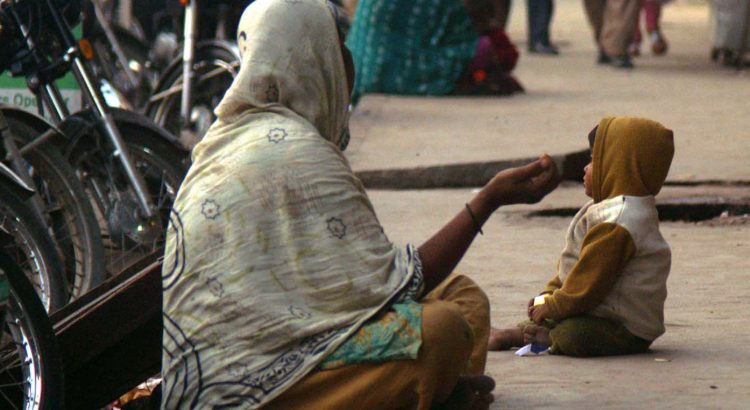محکمہ-سماجی-بہبود-کی-ٹیموں-نے-مزید-33بھکاریوں-کو-تحویل-میں-لے-لیا