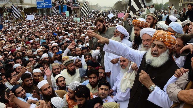 ’تبدیلی-خان-اور-رینٹل-وزرء‘-کا-جانا-ٹھہر-گیا،-مفتی-فضل-الرحمن-ناصر