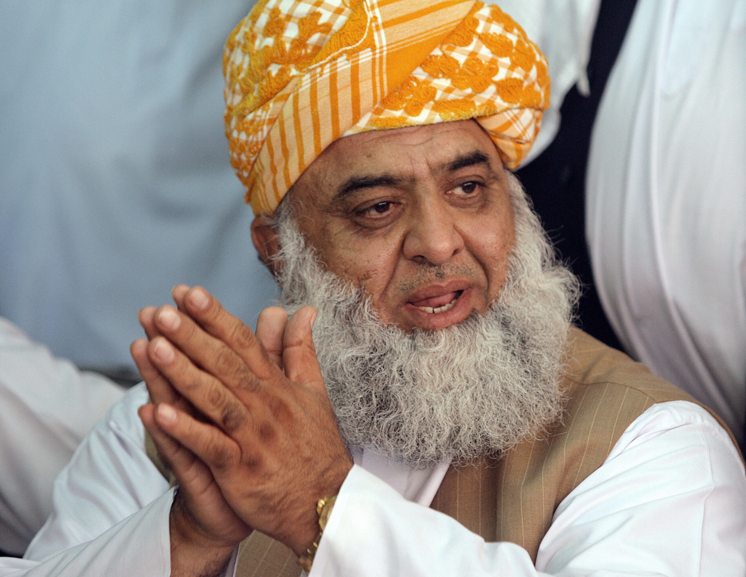 مولانا-فضل-الرحمان-آزادی-مارچ-کے-لیے-سعودی-حمایت-حاصل-کرنے-میں-ناکام-ہو-گئے