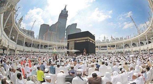 عمرہ-کے-لیے-جانا-پاکستانیوں-کیلئے-مزید-مشکل-ہوگیا-کیونکہ۔۔۔