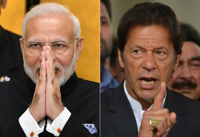 پاکستانی-وزیراعظم-عمران-خان-خطے-کے-اہم-موضوعات-پر-بات-کر-رہے-تھے-جبکہ-ہمارے-وزیراعظم-ٹائلٹ-پر،عمران-خان-کا-مقابلہ-کرنا-ہے-تو-بھارتی-صحافی-نے-نریندر-مودی-کو-آئینہ-دکھاتے-ہوئے-حیران-کن-مشورہ-دیدیا