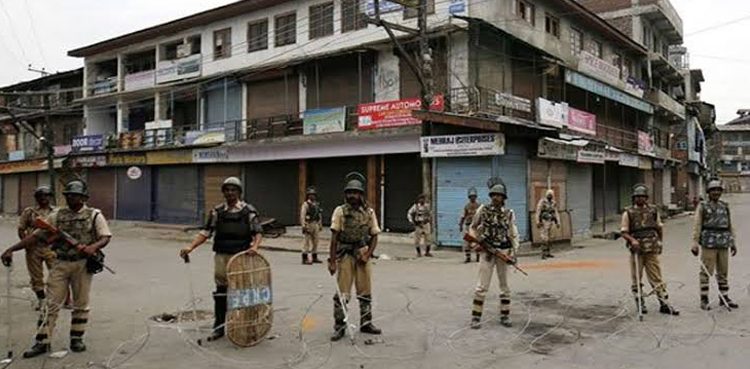 کشمیر-میں-بھارتی-مظالم-بدستور-برقرار،-کرفیو-کا-114واں-روز