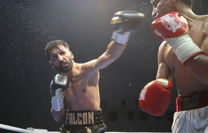 محمد-وسیم-نے-میکسیکو-کے-باکسر-کو-دھول-چٹادی