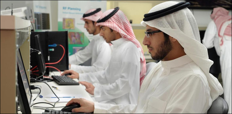 متحدہ-عرب-امارات-میں-تنخواہ-سمیت-چھٹی-کن-ملازمین-کو-دی-گئی-ہے؟