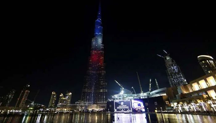 برج-خلیفہ-دنیا-کا-بلند-ترین-ڈونیشن-باکس-بن-گیا