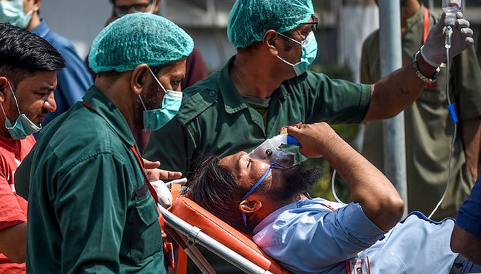 پاکستان-میں-جولائی-اور-اگست-تک-کورونا-مریضوں-کی-تعداد-35-لاکھ-ہونے-کا-خدشہ