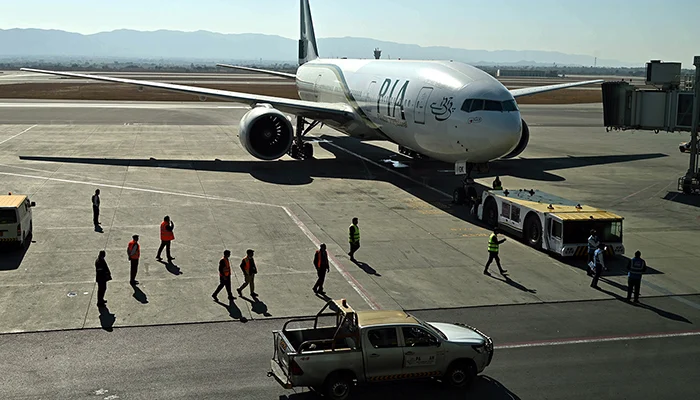 90-pakistan-flights-grounded-amid-middle-east-airspace-shutdown