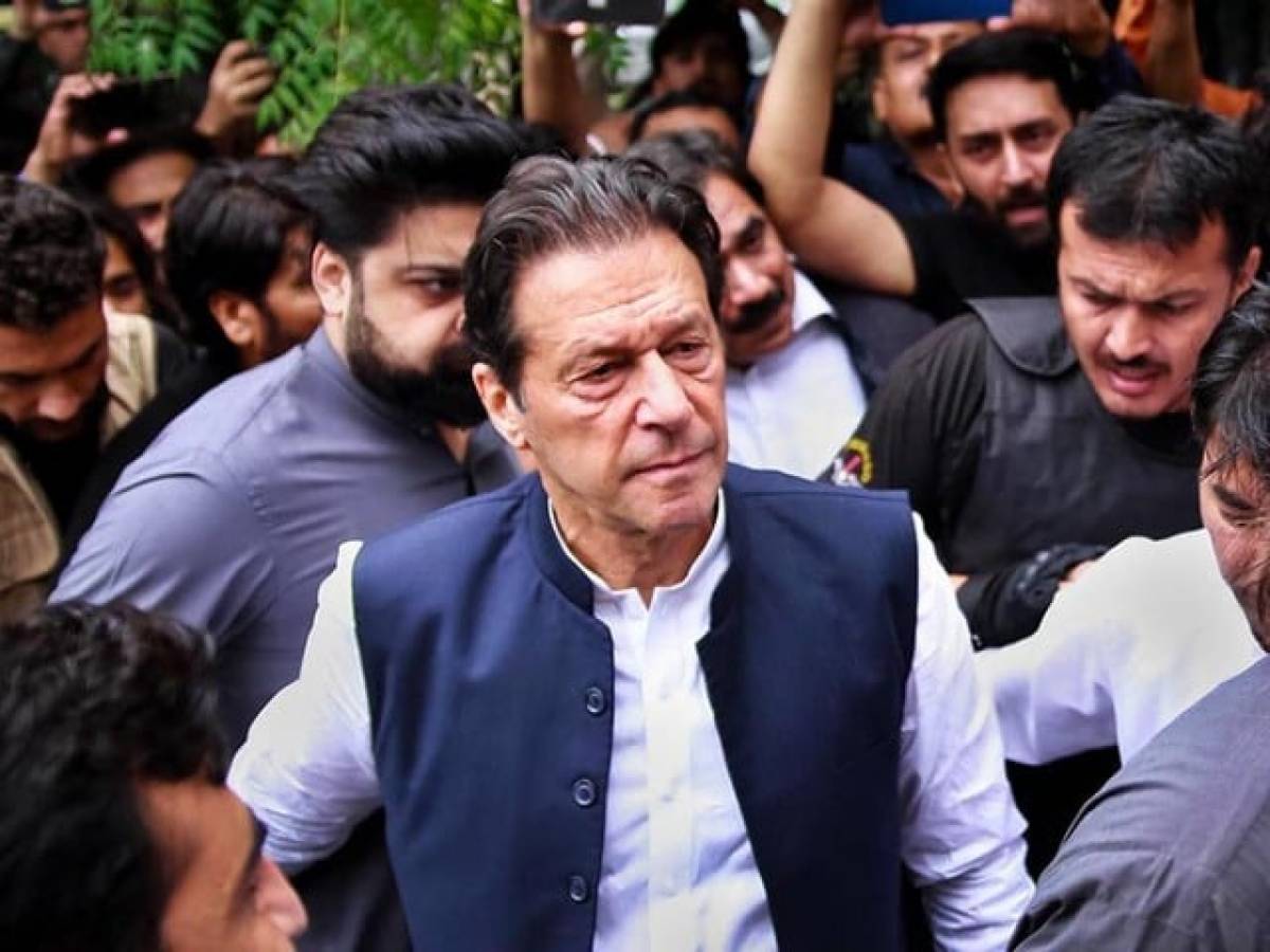 banking-court-orders-imran-khan-to-appear-in-person-today