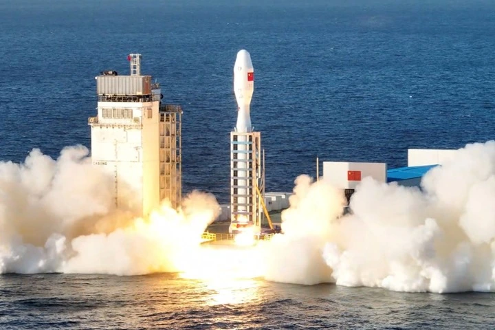 china-successfully-launches-the-smart-dragon3-rocket-placing-the-centispace-02-satellites-into-orbit