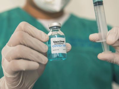 coronavirus-vaccine-pakistan-opens-registration-for-citizens-aged-19-and-above-today