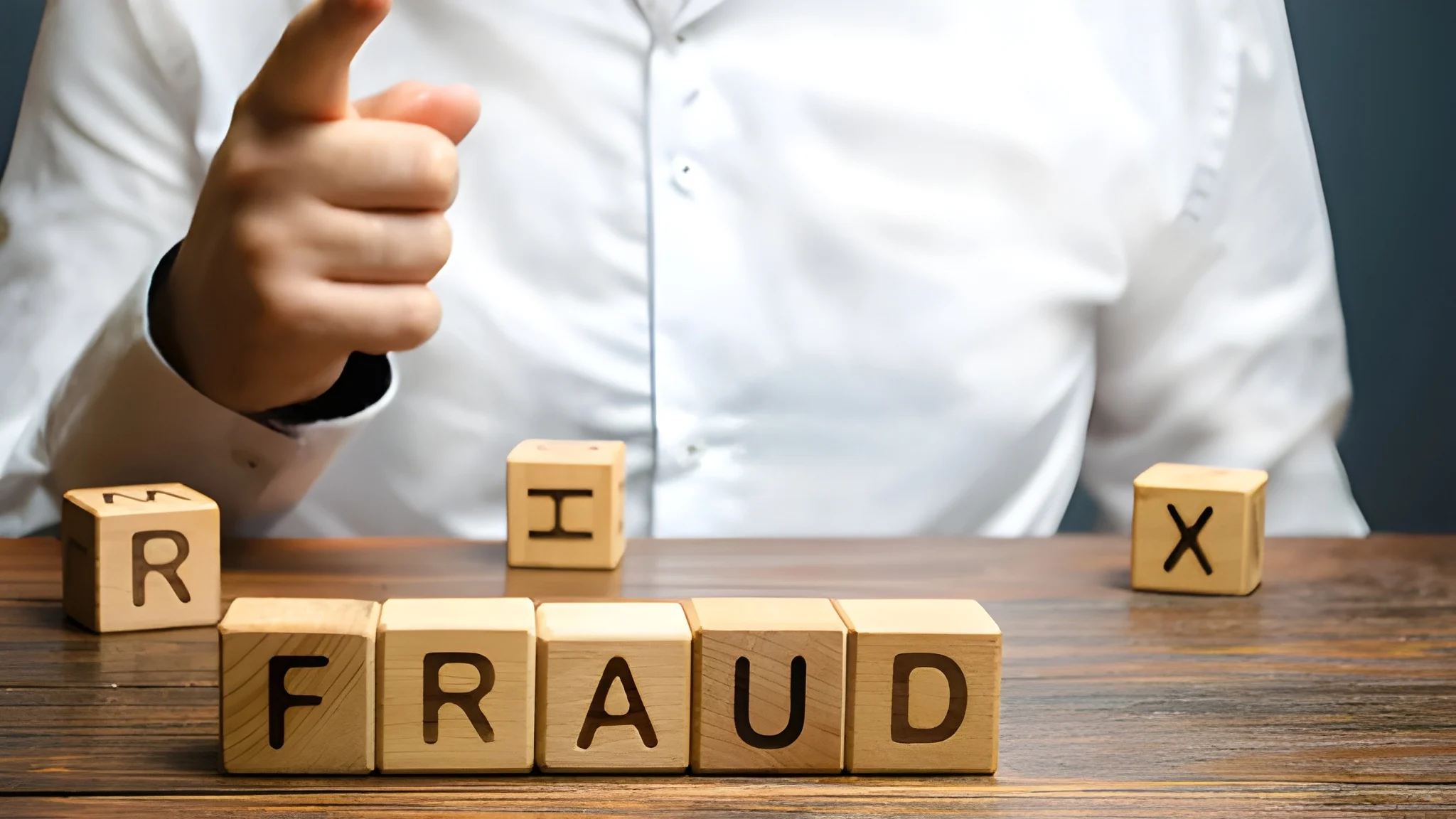 fia-arrests-bank-manager-over-alleged-rs420-million-fakeaccount-transactions