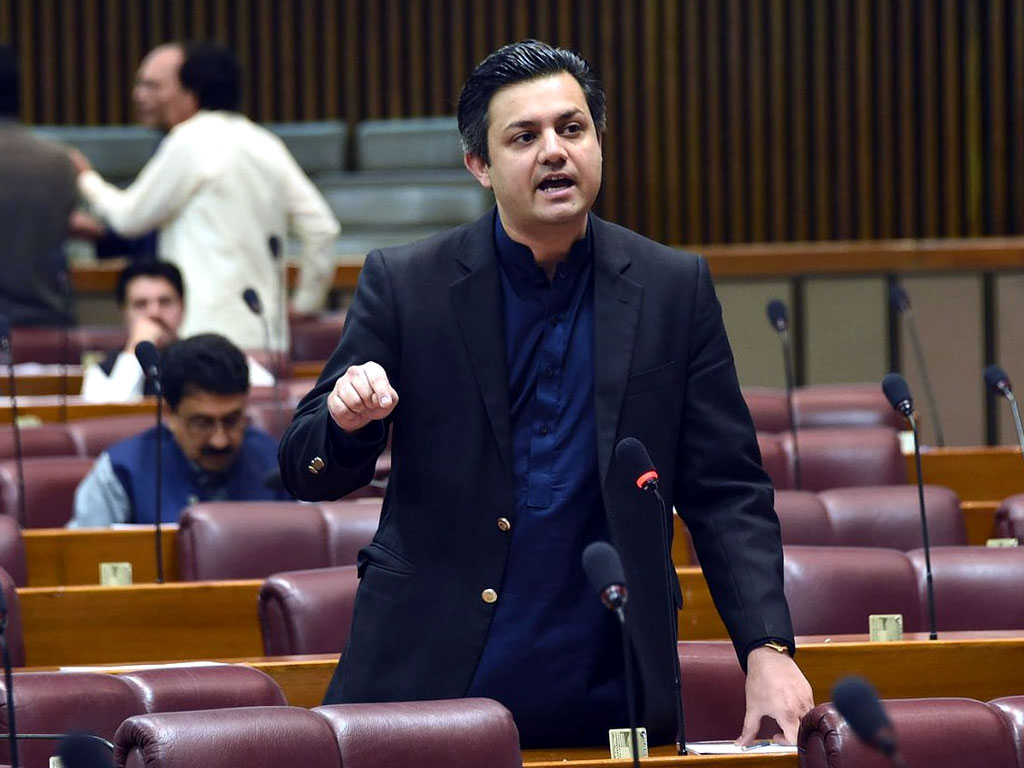 hammad-azhar-lashes-out-at-bilawal-says-immature-lecture-was-delivered-on-economy