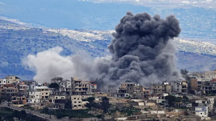 human-rights-watch-israel-used-white-phosphorus-illegally-in-lebanon-attacks