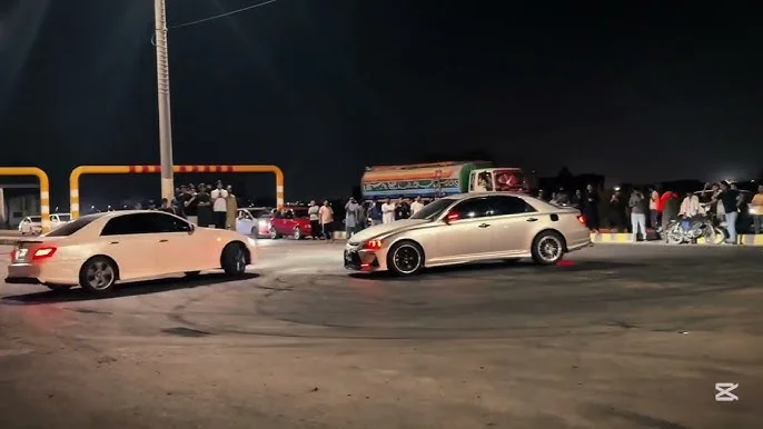 karachi-gears-up-for-thrilling-night-car-races-under-dazzling-floodlights