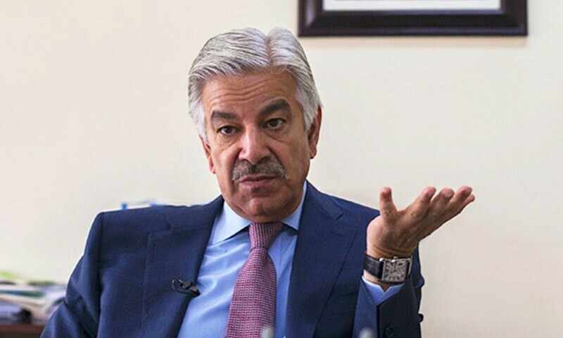 khawaja-asif-sees-imran-khan-scared-says-govt-has-no-plans-to-arrest-him