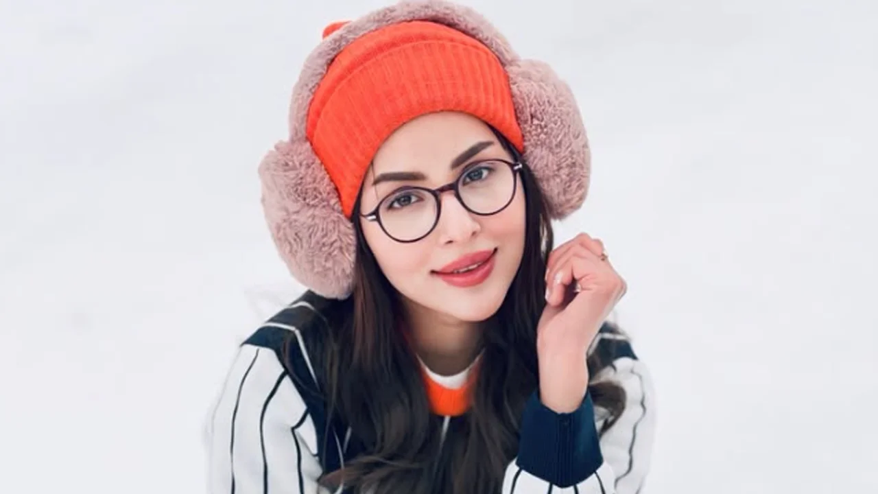 nimra-khan