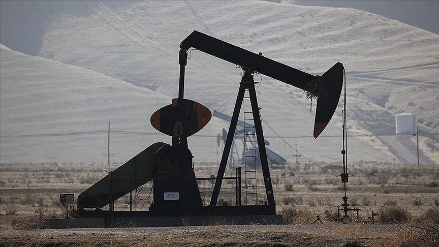 oil-prices-gain-on-concerns-over-supply-disruptions-in-venezuela-iran
