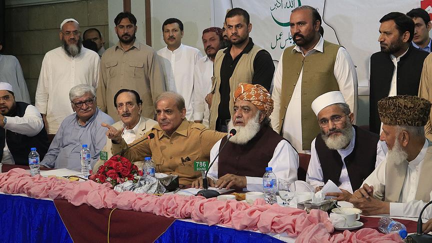 opposition-in-disarray-after-giving-48-hour-ultimatum-to-pti-govt