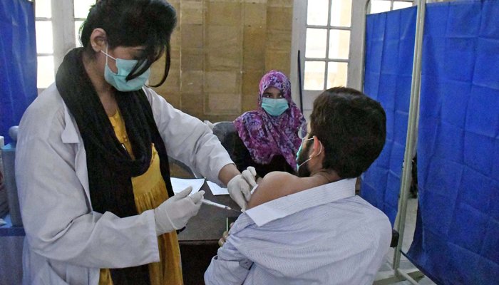 pakistan-records-minor-drop-in-daily-covid-19-numbers