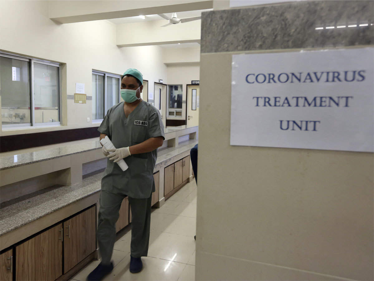 pakistan-reports-lowest-coronavirus-cases-in-a-year