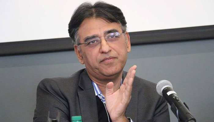 pakistan-to-impose-ban-on-travelling-in-public-transport-for-unvaccinated-people-from-oct-15