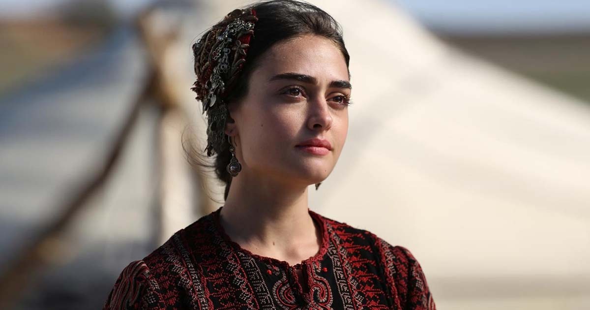 pakistani-actor-to-share-screen-with-turkish-actress-esra-bilgic