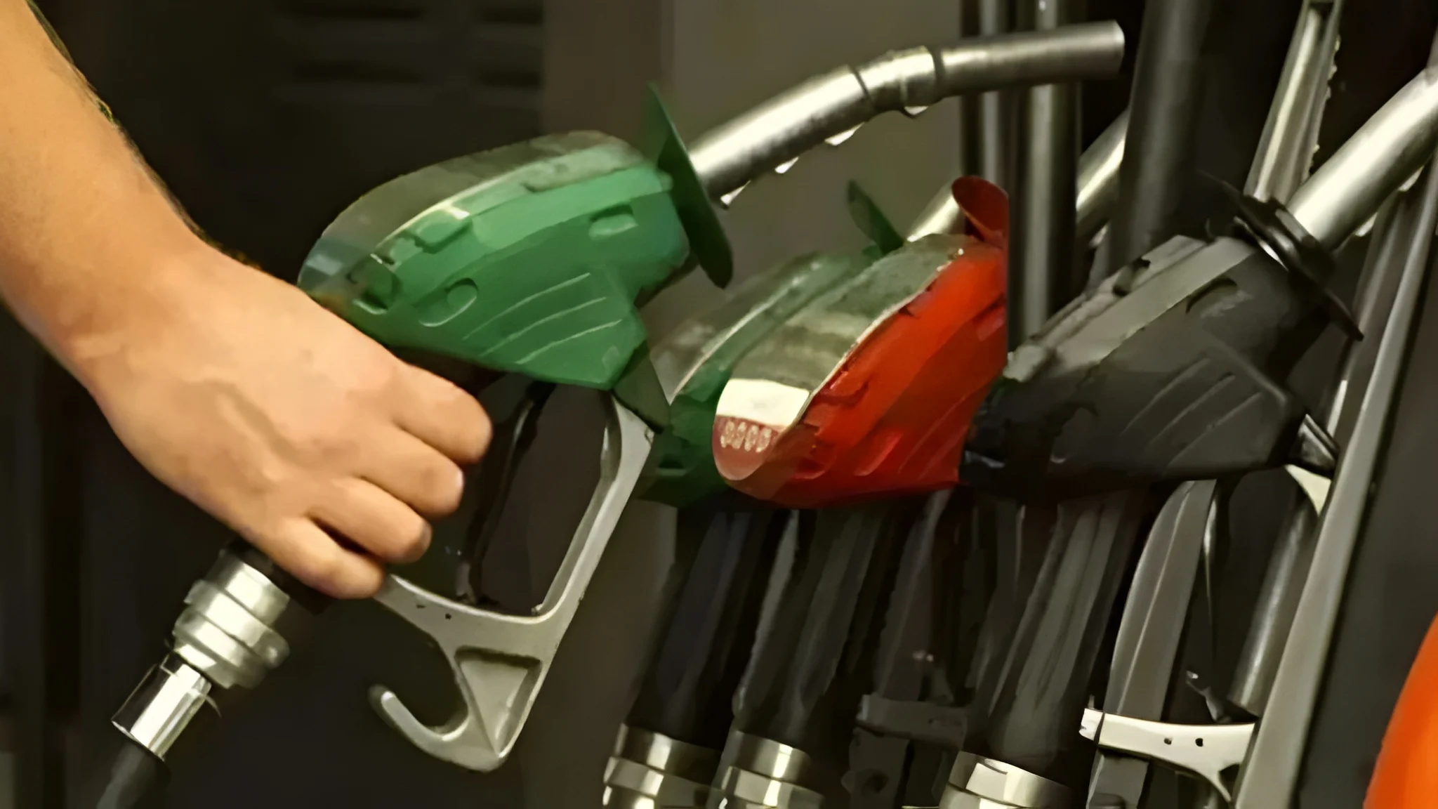 petrol-dealers-call-off-nationwide-strike-after-government-offers-margin-hike