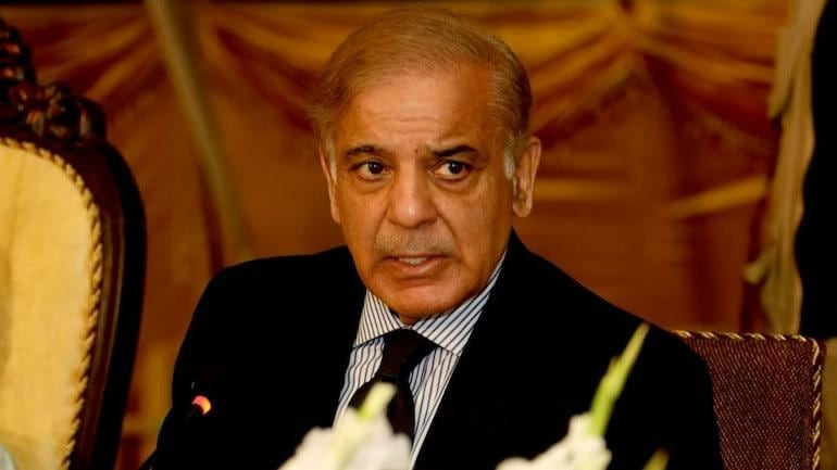 pm-reprimands-officials-directs-to-limit-load-shedding-to-two-hours