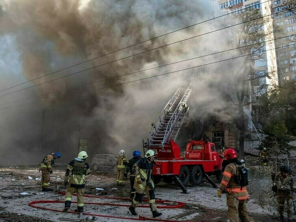 russian-missile-strikes-damage-power-supply-in-ukraine-s-kharkiv