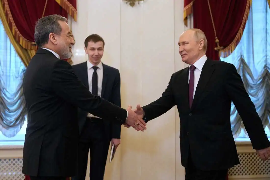 russias-un-envoy-says-iran-has-the-right-to-control-the-strait-of-hormuz