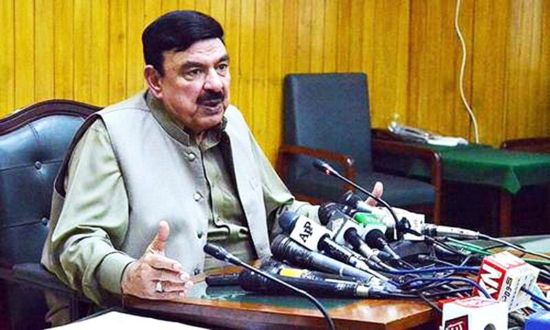 sheikh-rashid-berates-nawaz-sharif-over-anti-judiciary-comments