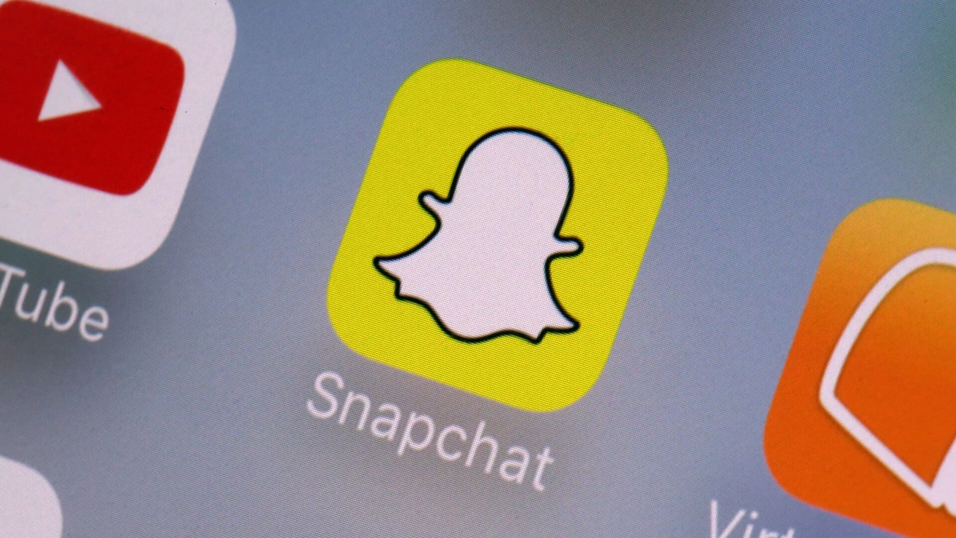 snapchat-settles-case-to-avoid-social-media-addiction-trial