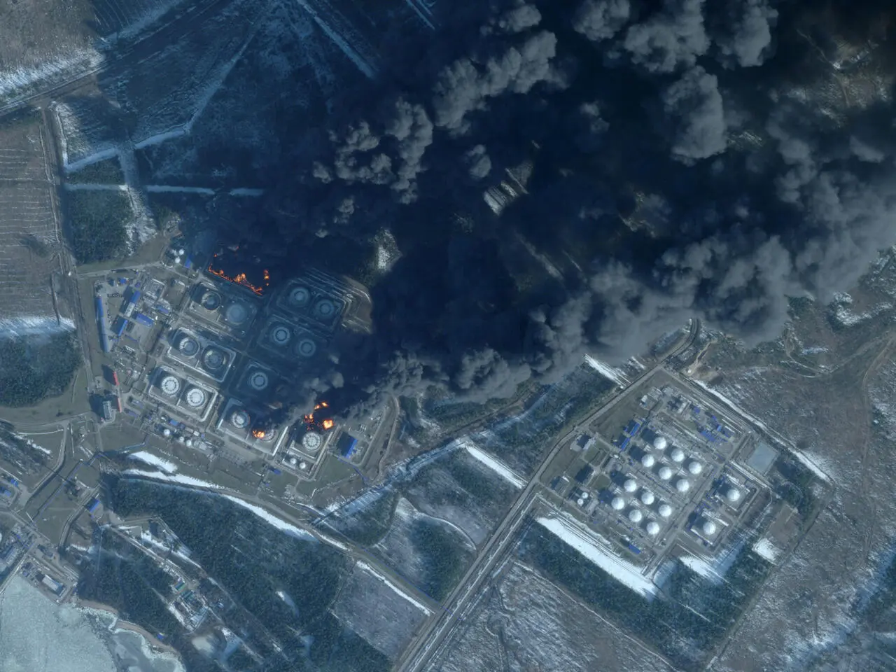 ukraine-strikes-key-russian-oil-port-near-finland