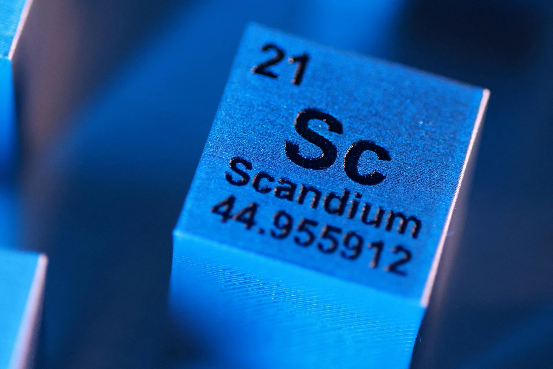 us-aerospace-and-chip-industries-face-worsening-rare-earth-shortages-despite-trade-truce