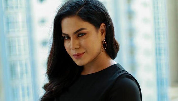 veena-malik-s-latest-dance-video-goes-viral-on-social-media
