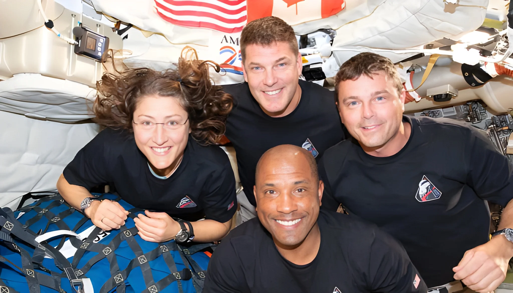 آرٹمس-ٹو-مشن-کے-چاروں-خلا-باز-بحفاظت-زمین-پر-واپس