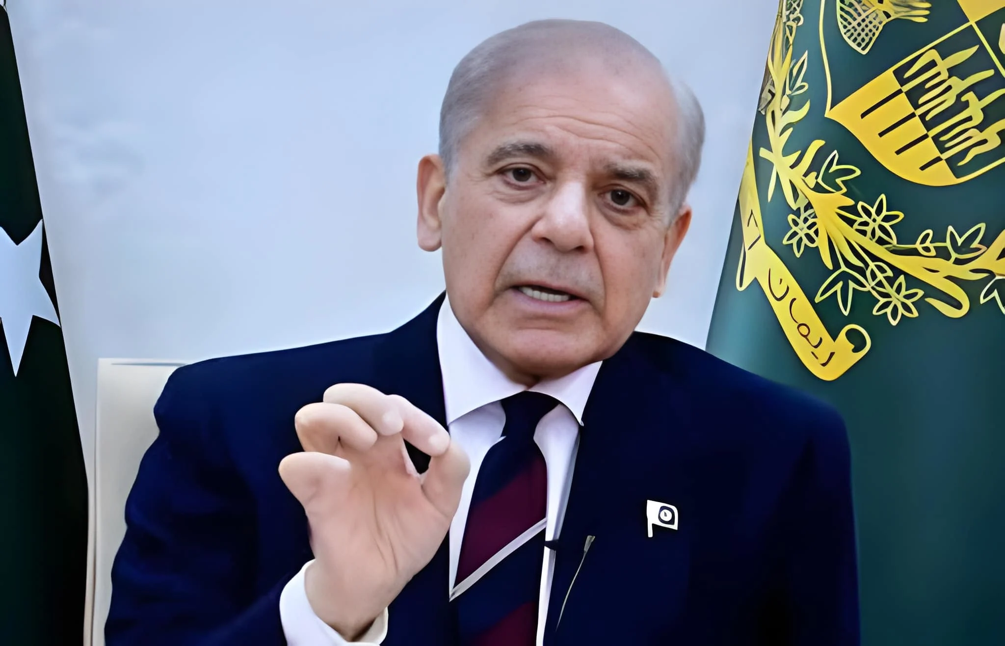 امریکا-اور-ایران-کے-درمیان-مذاکرات-آگے-بڑھانے-کی-کوششیں-جاری-رکھیں-گے-وزیراعظم