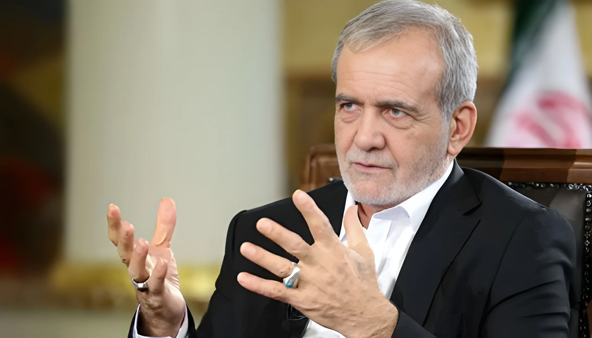 امریکا-ایران-سے-سرینڈر-چاہتا-ہے،-ایرانی-قوم-طاقت-کے-آگے-سر-نہیں-جھکاتی-صدر-پزشکیان