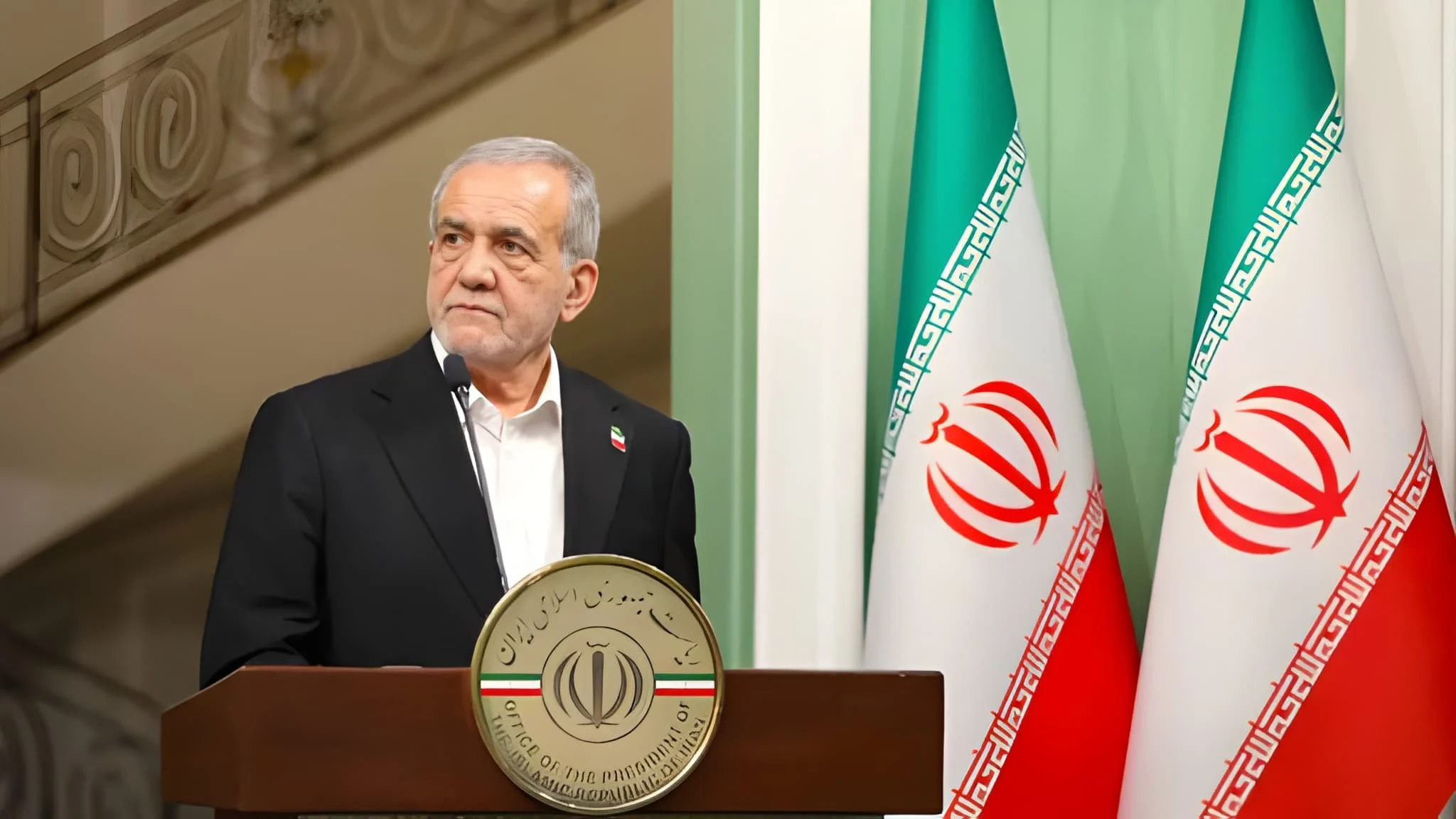 انصاف،-وقار-اور-دانشمندی-کی-بنیاد-پر-مذاکرات-کا-دروازہ-اب-بھی-کھلا-ہے-ایران