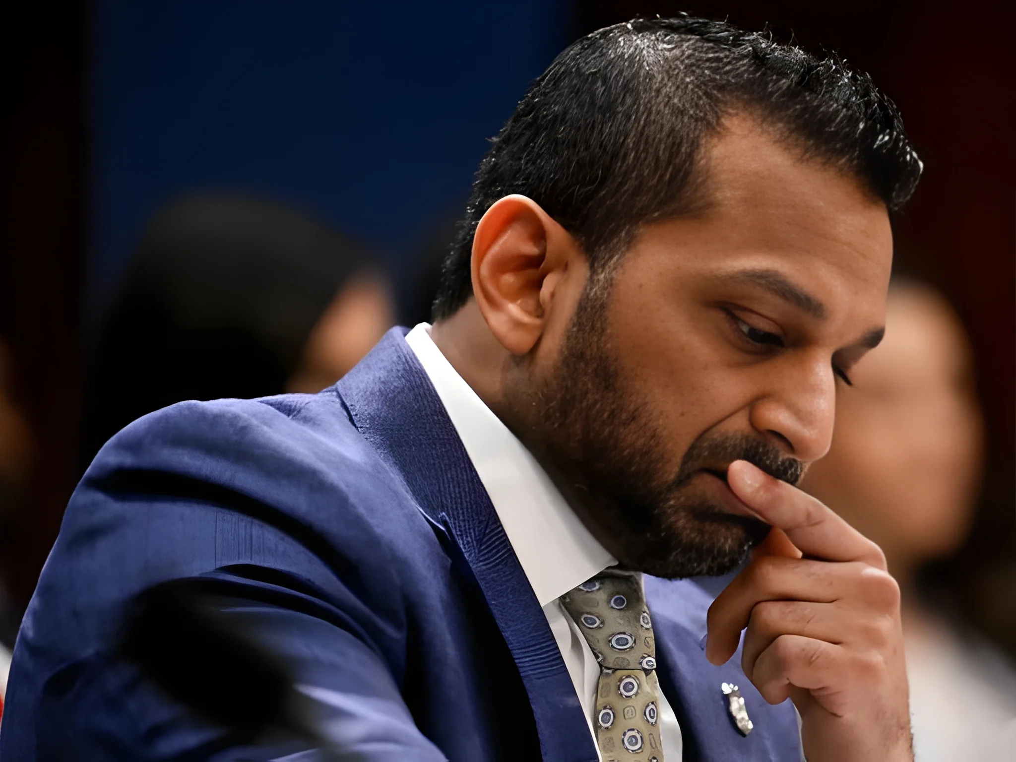 ایرانی-ہیکرز-کا-بڑا-سائبر-حملہ،-ایف-بی-آئی-ڈائریکٹر-کی-ای-میلز-لیک