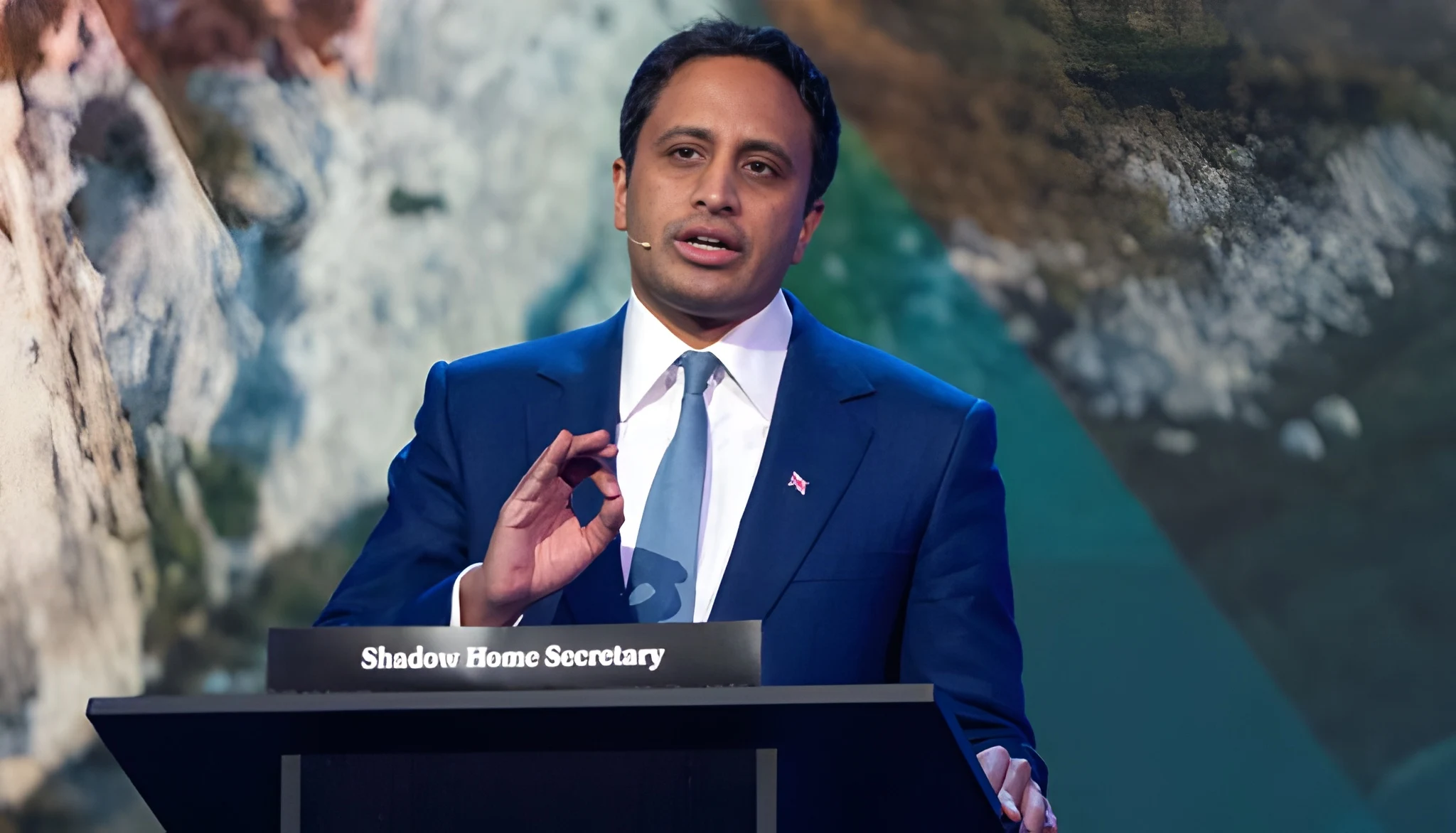 برطانیہ-میں-نقاب-پر-پابندی-کی-تجویز-سامنے-آگئی