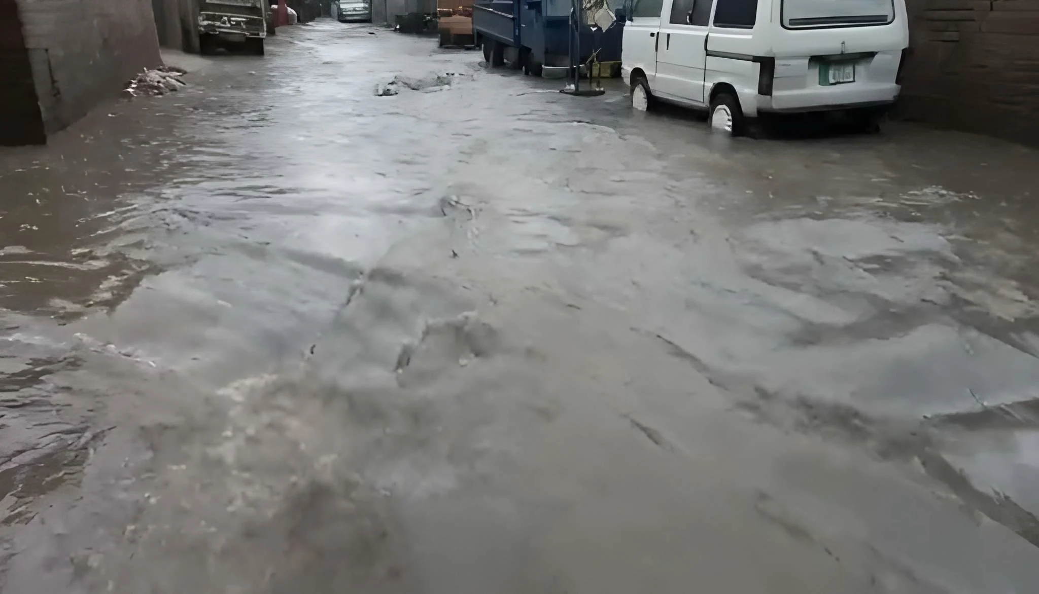 راولپنڈی-میں-موسلادھار-بارش،-نالہ-لئی-میں-طغیانی،-آبادی-خالی-کرنے-کی-ہدایت