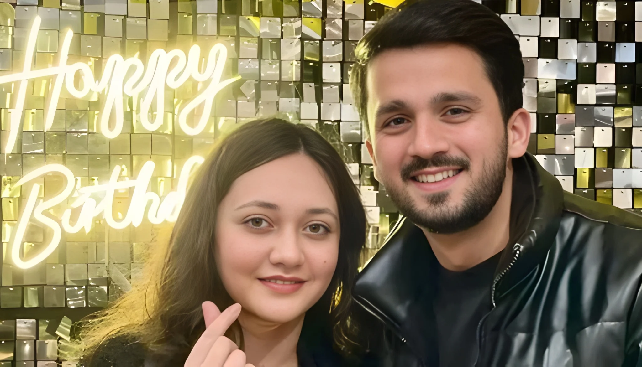 رجب-بٹ-نے-اہلیہ-کو-طلاق-کے-کاغذات-بھیج-دیے،-ایمان-کا-ردعمل-سامنے-آگیا