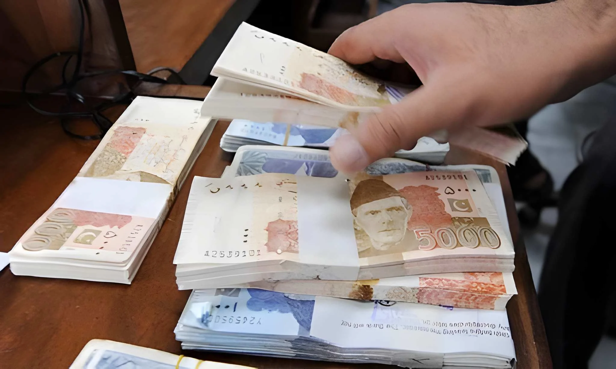 سوات-میں-فارسٹ-افسر-پر-کروڑوں-کی-خرد-برد-کا-الزام