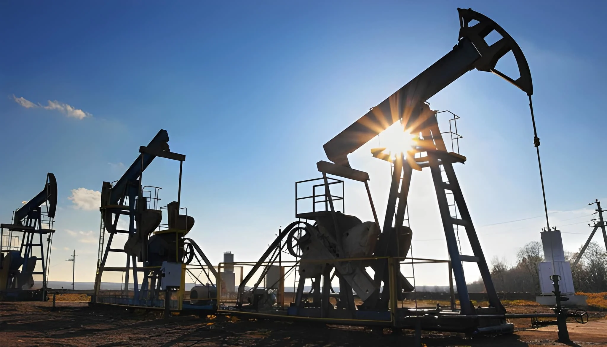 عراق-میں-آئل-ٹینکروں-پر-حملے،-خام-تیل-کی-قیمتیں-عالمی-منڈی-میں-9٪-بڑھ-گئیں